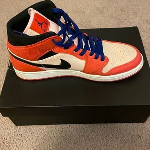 Air Jordan 1 Mid SE